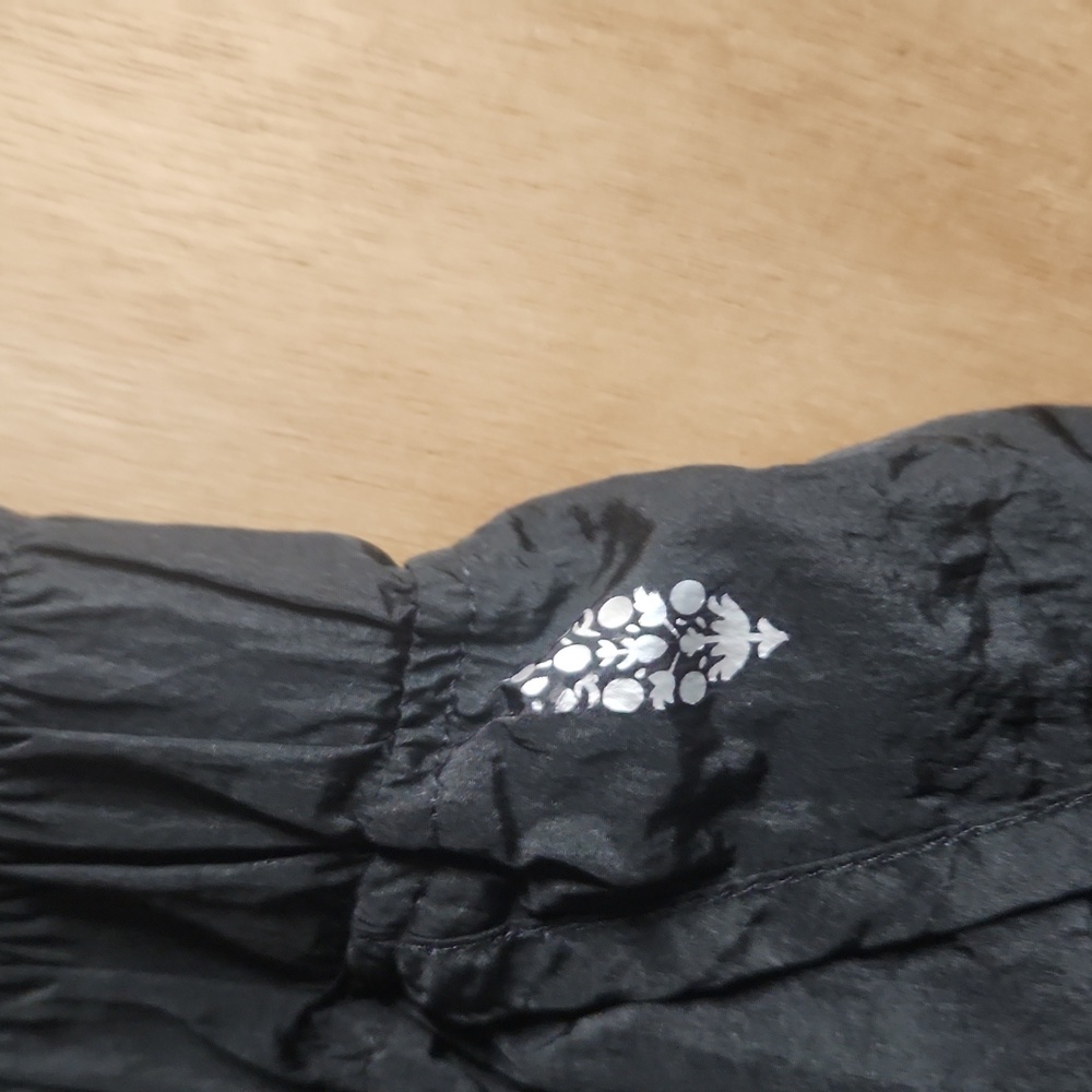 Free People Movement The Way Home Black Women's Shorts Medium - Picture 4 of 9